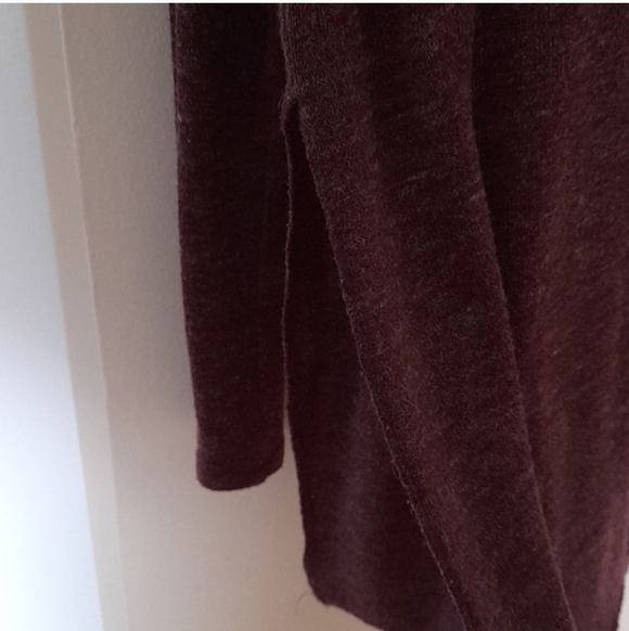 Wilfred Deep Burgundy V-Neck Long Sleeve Top - Picture 4 of 4